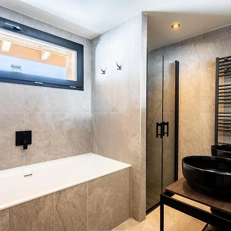 Chalet Neuf à La Plagne, Accès Direct Aux Pistes, Sauna, Parking, 5 - Fr-1-755-39